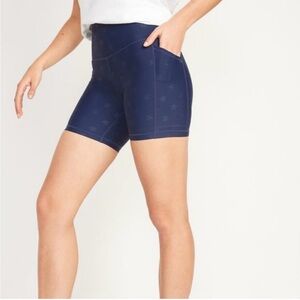 OLD NAVY Active High-Waisted PowerSoft 6-inch Navy Stars Biker Shorts size M